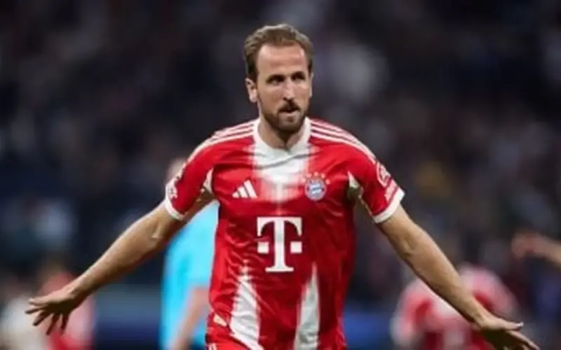 برشلونة يقدم عرضًا مفاجئًا لضم هارى كين وتعويض ليفاندوفسكى